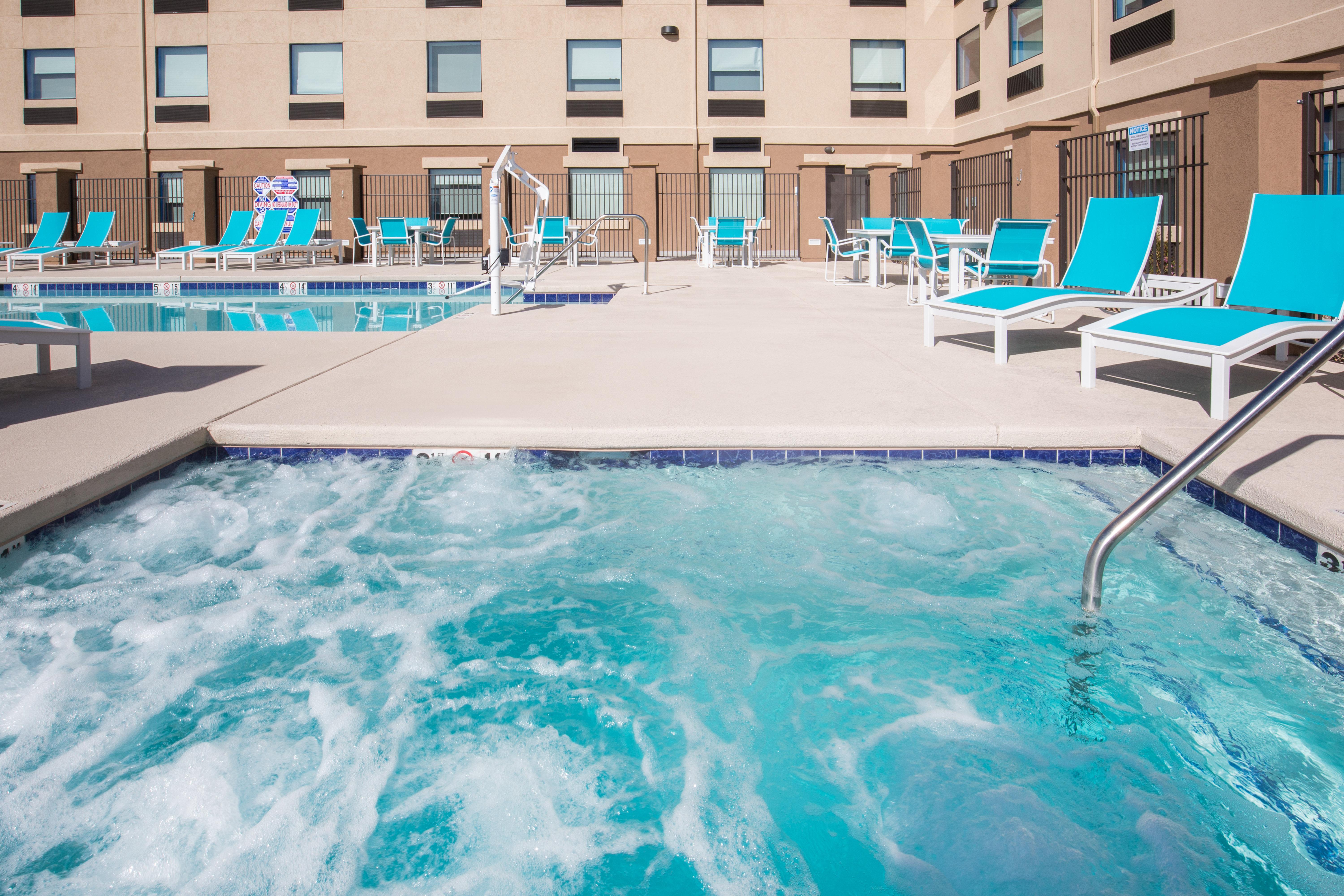 Holiday Inn Express & Suites Pahrump By Ihg Exterior foto
