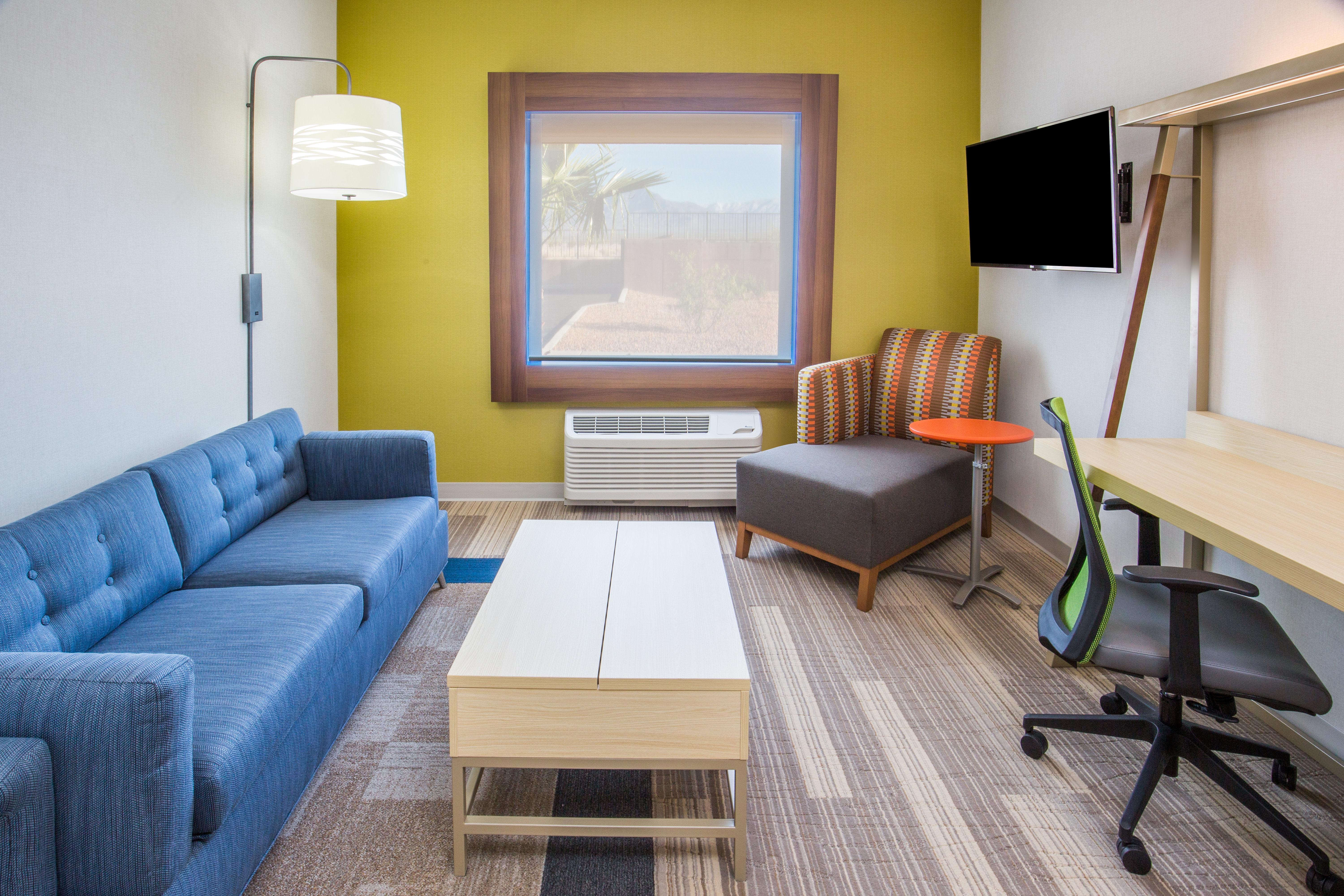 Holiday Inn Express & Suites Pahrump By Ihg Exterior foto